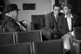 Andrei Konchalovsky dirigiendo a la pareja estelar formada por Vladislav Komarov y Yuliya Vytsoskaya. (NAIZ)