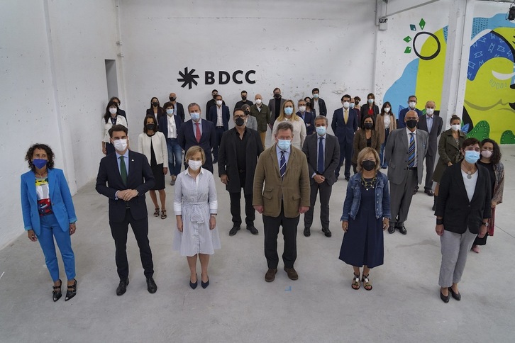 Erakunde eta elkarteen ordezkariak, aholkularitza plataforma honen aurkezpenean. (Aritz LOIOLA /FOKU)