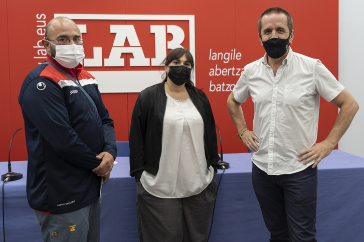 Oñati, Casanova y Santxo, en la comparecencia de LAB. (Monika DEL VALLE | FOKU)