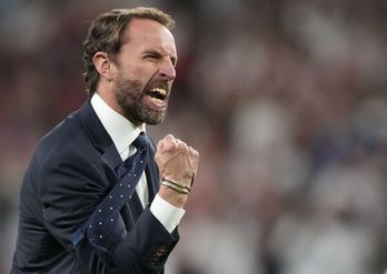Southgate celebra el pase a la final de la Eurocopa 2020. (Frank AUGSTEIN / AFP)