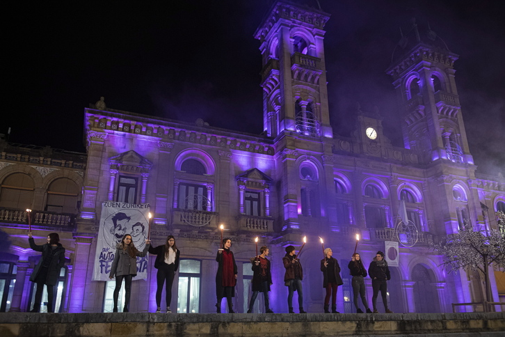 Movilización en Donostia en el Día Internacional contra la Violencia Machista. (Jon URBE | FOKU)