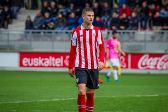 Gorka Guruzeta con el Bilbao Athletic. (Aritz LOIOLA / FOKU)