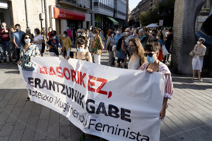 Movilización contra la violencia machista en Gasteiz. (Raul BOGAJO/FOKU)