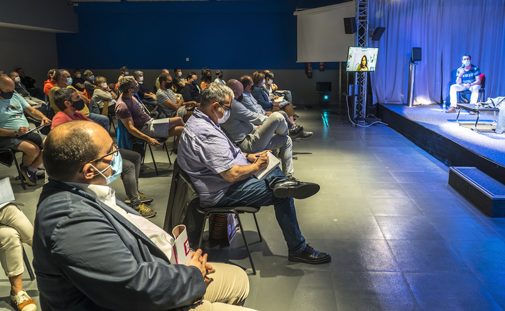Foro Sozialaren txostena asteartean aurkeztu zuten Donostian. (Andoni CANELLADA/FOKU)