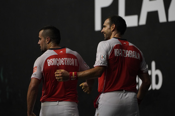 Oinatz Bengoetxea adiskidea izan du lagun azken partidan eta 20-22 galdu dute Ezkurdia-Tolosaren aurka. (Aritz LOIOLA/FOKU)