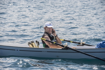 José Luis Korta, en una de sus últimas regatas como entrenador de Kaiku en 2017 (Marisol RAMÍREZ / FOKU)