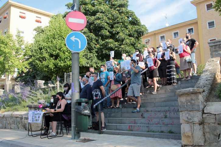 Una de las comparecencia de Txantreako Auzo Ekimena contra la implantación de la OTA en el barrio. (TXANTREAKO AUZO EKIMENA)