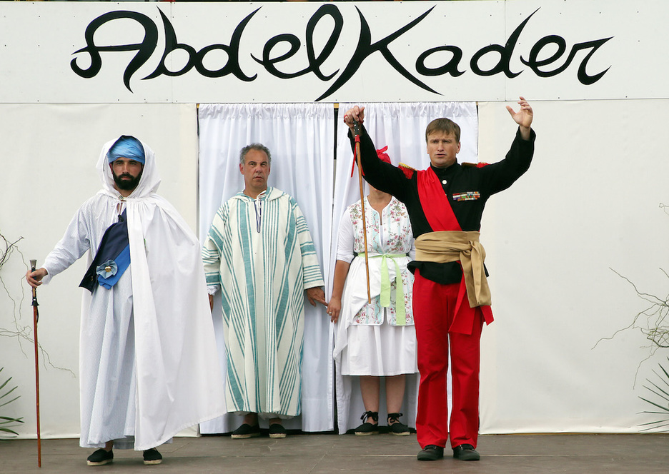 Pour la première fois, un homme de confession musulmane, Abdelkader, est au centre d’une pastorale souletine. © Bob EDME