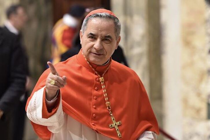 Angelo Becciu, el cardenal juzgado por el Vaticano. (Andrea SOLARO/AFP)