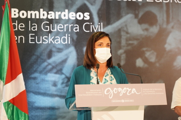 La consejera Beatriz Artolazabal, en un acto de memoria histórica de la pasada semana. (IREKIA)