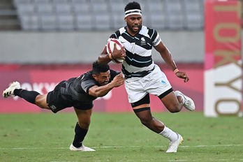 Nueva Zelanda no ha podido con la velocidad de Fiyi. (Ben STANSALL/AFP)