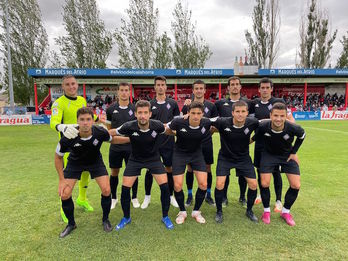 El once que ha alineado Iñigo Vélez hoy en La Planilla para enfrentarse al Calahorra. (SD Amorebieta)