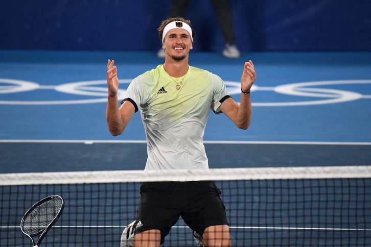 Zverev, tras ganar el oro en Tokio 2020. (Tiziana FABI / AFP)