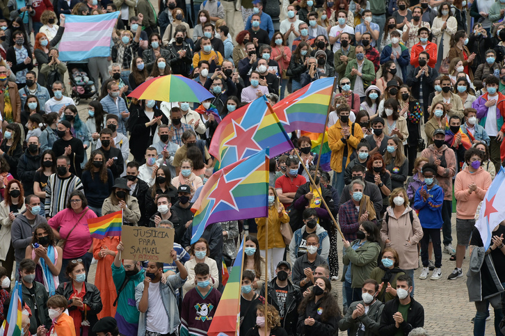 Concentración contra agresiones LGTBfóbicas, a 9 de julio de 2021, en A Coruña, Galiza. (M. DYLAN/EUROPA PRESS)