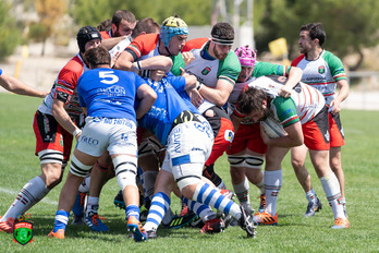 Hernani Errugbi Elkarteko lehen taldearen neurketako irudia. (@HERNANIRUGBY)