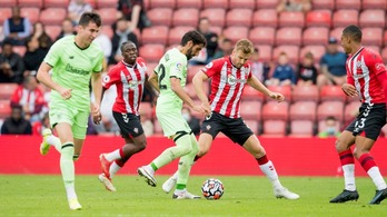 Raúl García ha sido titular en el amistoso frente al Southampton FC. (@ATHLETICCLUB)