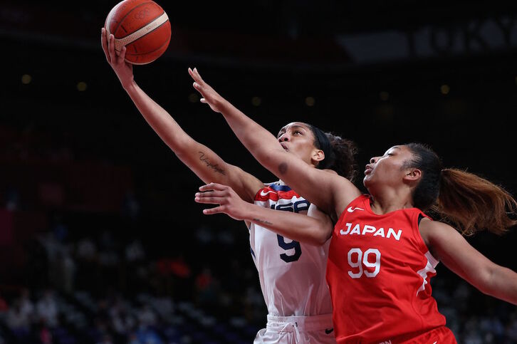 EEUU se ha llevado un nuevo oro olímpico en baloncesto femenino al imponerse a Japón. (Thomas COEX/FOKU)