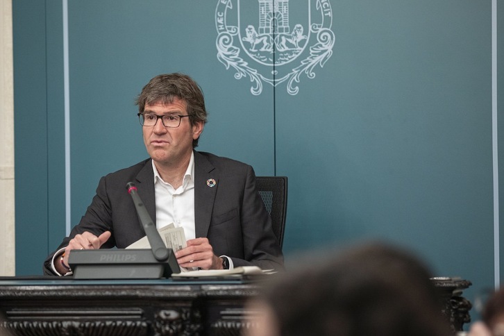 Gorka Urtaran, Gasteizko alkatea. (Endika PORTILLO/FOKU)