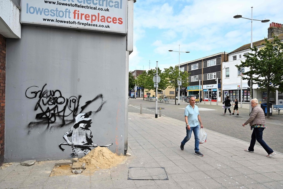 Otra posible obra de Banksy aparecida en Lowestoft. (Justin TALLIS/AFP)