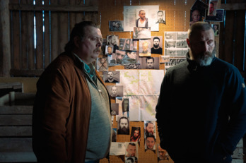 Nicolas Bro y Mads Mikkelsen, unidos contra el conspiracionismo. (NAIZ)