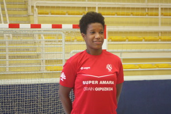 Nely Carla Alberto, Bidebietako aurkezpenean. (BERA BERA)