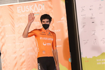 Gotzon Martín, en la presentación oficial del equipo Euskaltel. (Oskar MATXIN / FOKU)