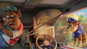 El cachorro de pastor alemán Chase rescata al camionero Gus. (NAIZ)