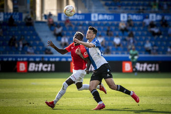 Ximo Navarro en el duelo frente al Mallorca. (Jaizki FONTANEDA / FOKU)