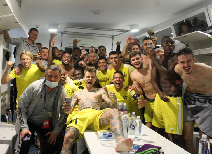 Los jugadores del Sheriff celebran en el vestuario su clasificación para la fase final de la Champions. (FC SHERIFF)