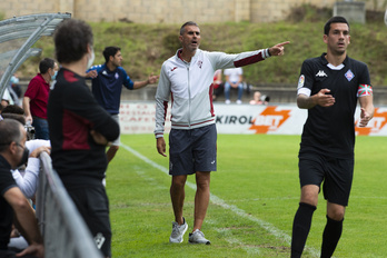 Emaitzak txarrak izan diren arren, Gaizka Garitano lasai agertu da taldearen jokoarekin. (Monika DEL VALLE/FOKU)