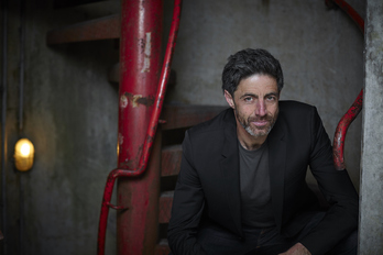 Christian Lerch ha dirigido ‘La sala de cristal’. (NAIZ)