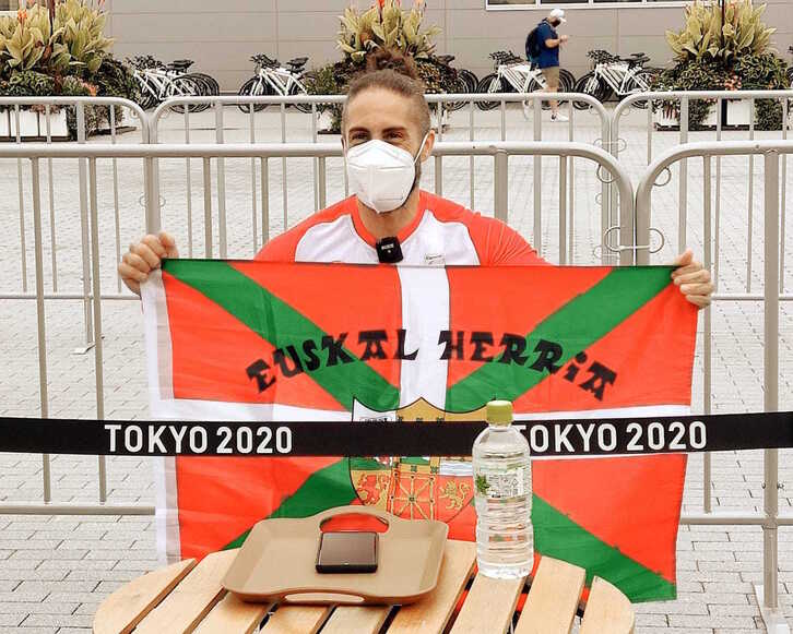 Higinio Rivero se ha mostrado muy satisfecho con el diploma que ha conseguido. (BASQUE TEAM)