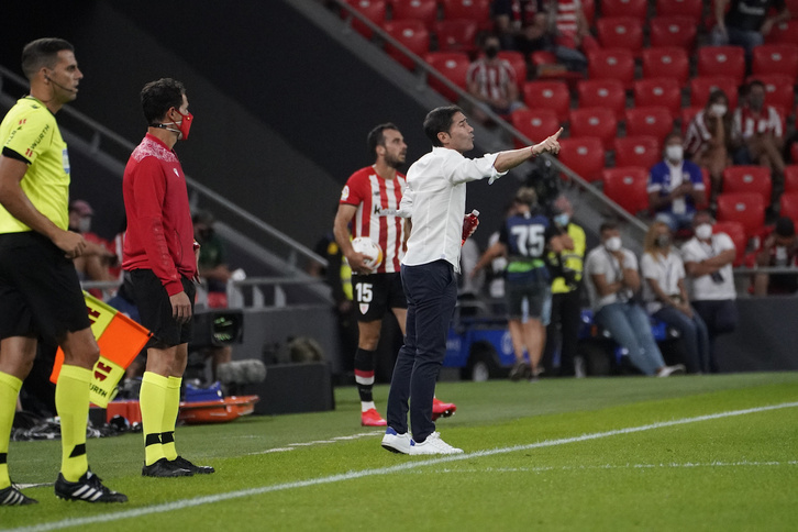 Marcelino en el partido ante el Barcelona de la segunda jornada. (Aritz LOIOLA / FOKU)
