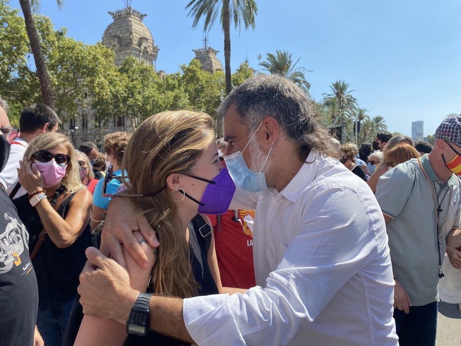 Representantes de Gure Esku, con Jordi Cuixart. (@Gure_Esku)