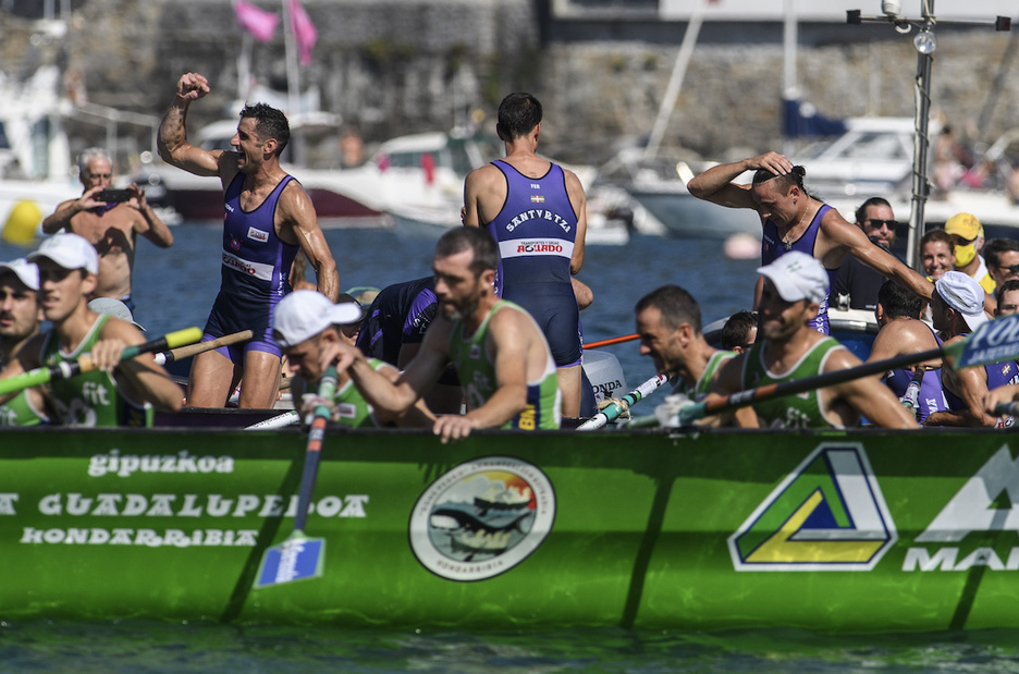 Santurtziarren poza eta hondarribiarren tristura. (Jon URBE/FOKU) Santurtziarren poza eta hondarribiarren tristura. (Jon URBE/FOKU)