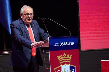 Luis Sabalza apenas ha tenido oposición en la Asamblea Extraordinaria. (@CAOsasuna)