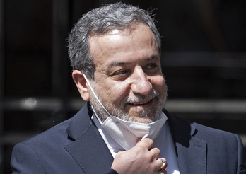 Abas Araghchi, en una imagen tomada el pasado junio. (JOE KLAMAR / AFP)