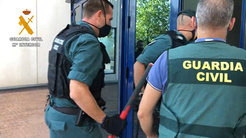 Algunas de las víctimas llegaron a desembolsar 100.000 euros. (GUARDIA CIVIL)
