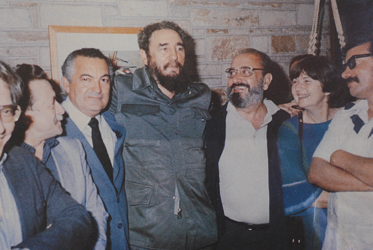 Alfonso Sastre eta Eva Forest Fidel Castrorekin Kuban. (TXALAPARTA)