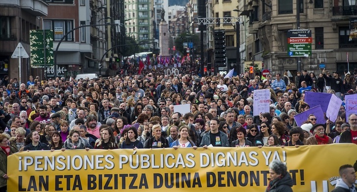 Manifestación en Bilbo dentro de la jornada de huelga general del 30 de enero de 2020 convocada por la Carta de los Derechos Sociales de Euskal Herria. (Luis JAUREGIALTZO/FOKU)