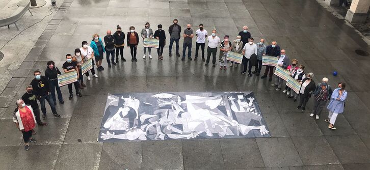 Presentación de la campaña en Gernika. (NAIZ)