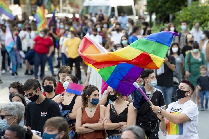 Imagen de archivo de la manifestación del Día Internacional del Orgullo LGTBI+ en Iruñea. (Iñigo URIZ/FOKU)