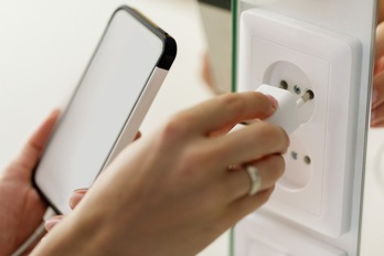 Bruselas propone un único cargador universal para los dispositivos electrónicos. (GETTYIMAGES)