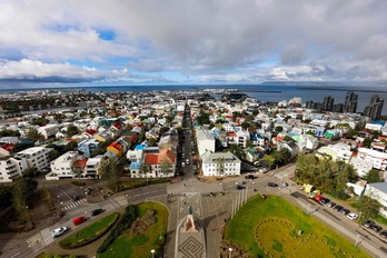 Vista del centro de la ciudad de Reikiavik, la capital de Islandia. (Odd ANDERSEN/AFP)