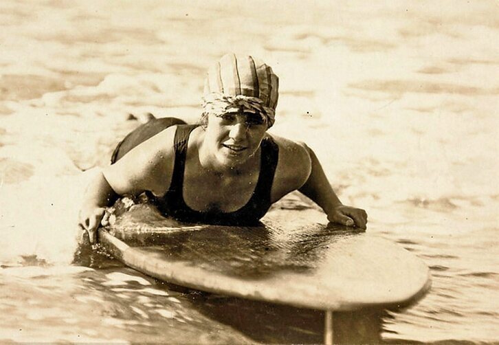 Letham surf egiten. (SURFERTODAY.COM)