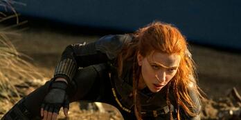 Scarlett Johansson en una escena de 'Viuda negra'. (Disney)