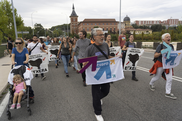 Iruñetik Berriozarrera manifestazioan joan dira Sareren martxari bukaera emateko. (Jagoba MANTEROLA/FOKU)