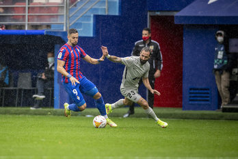 El Eibar derrotó al Ibiza y ya no quedan equipos imbatidos en Segunda. (Jaizki Fontaneda/Foku)