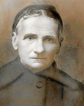 Mari-Luisa Erdocio Etcheverry. Familia Artxiboa