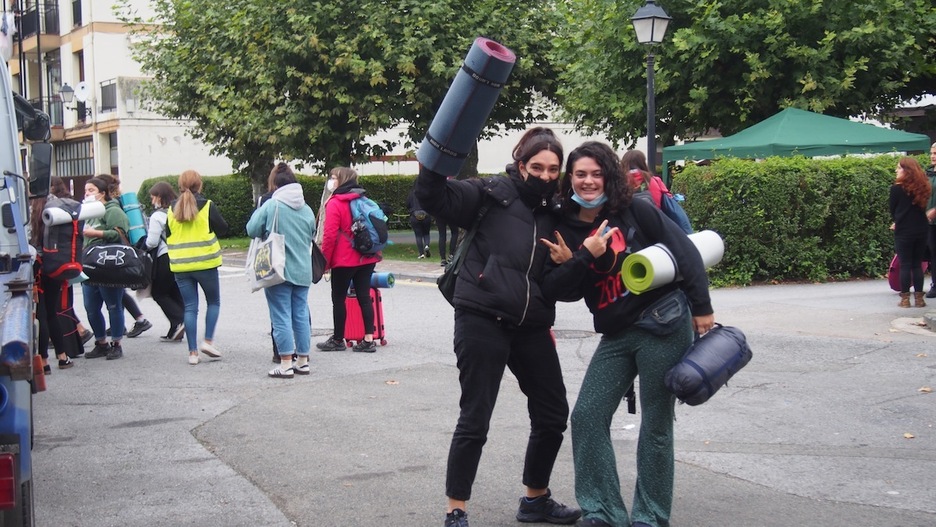 Euskal Herri osoko lagunak iritsi ziren larunbatean Elizondora.